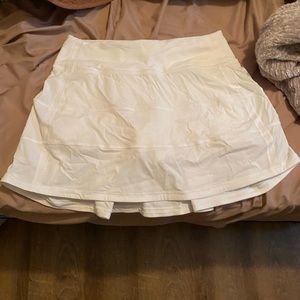 Lululemon Pace Rival Mid-Rise Skirt